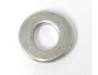 Cylinder head cover retaining nut sealing washer
