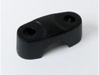 Image of Handle retaining clamp