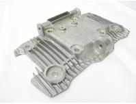 Image of Cylinder head cover (From start of production up to Engine No. CB72E 111368)