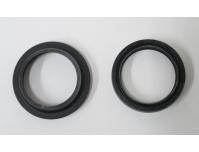 Image of Fork oil seal set containing one oil seal and one dust seal
